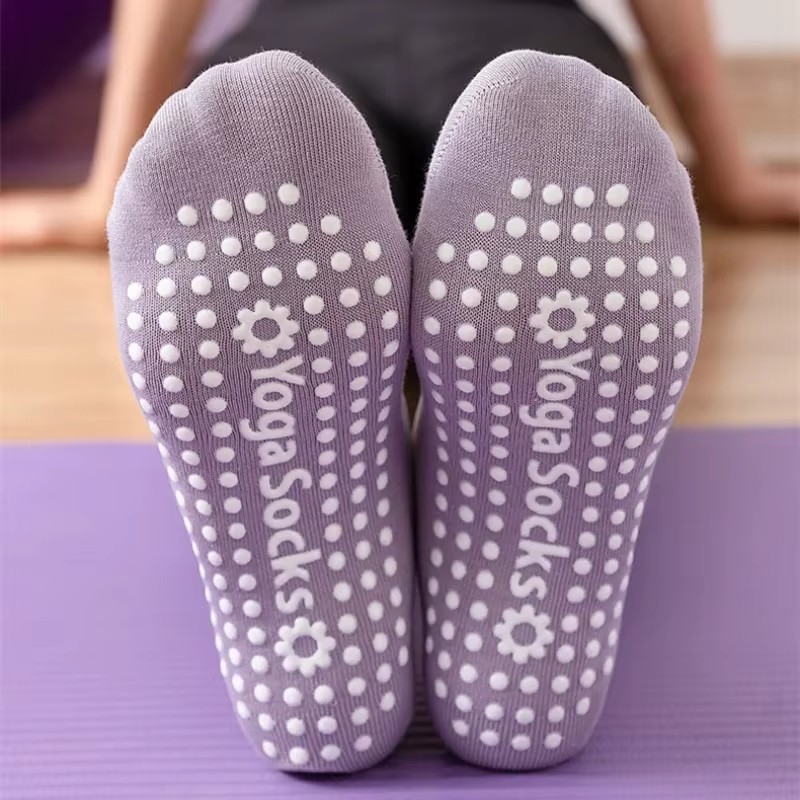 Дышащие полотенца, носки для й – обзор и цена Pilate Yoga Workout